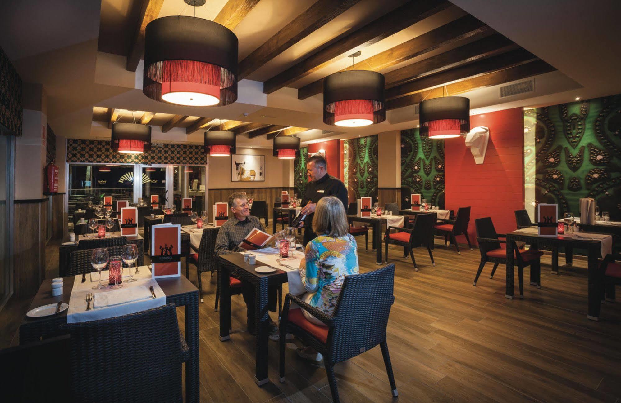Hotel Riu Monica - Adults Only Nerja Ngoại thất bức ảnh