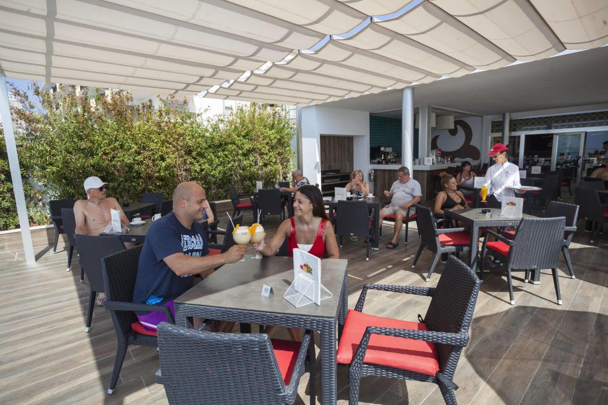 Hotel Riu Monica - Adults Only Nerja Ngoại thất bức ảnh